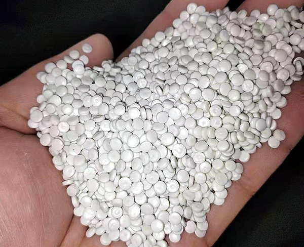 巢湖中空吹塑户外家具HDPE专用颗粒